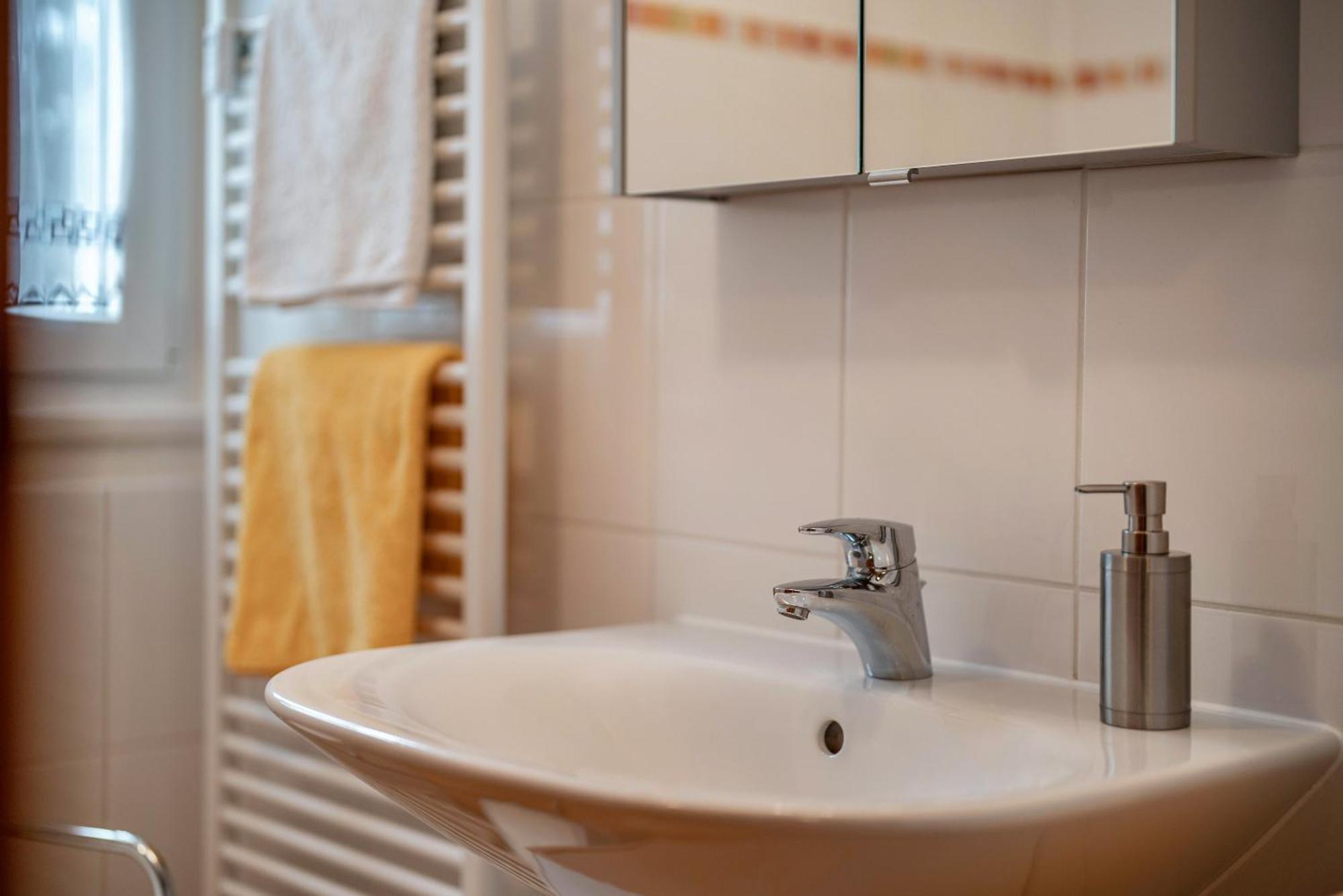 Haus Marianne Schmelzle Apartment Фройденщат Екстериор снимка