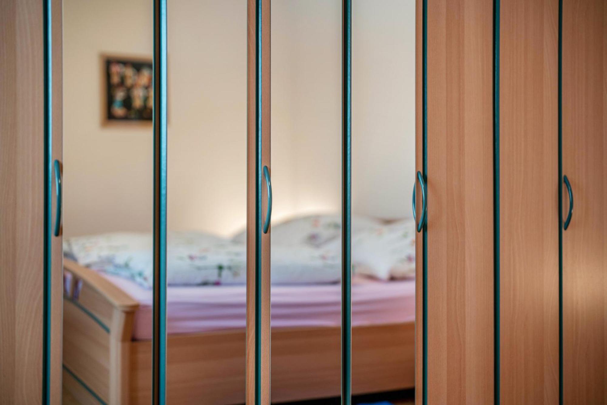 Haus Marianne Schmelzle Apartment Фройденщат Екстериор снимка